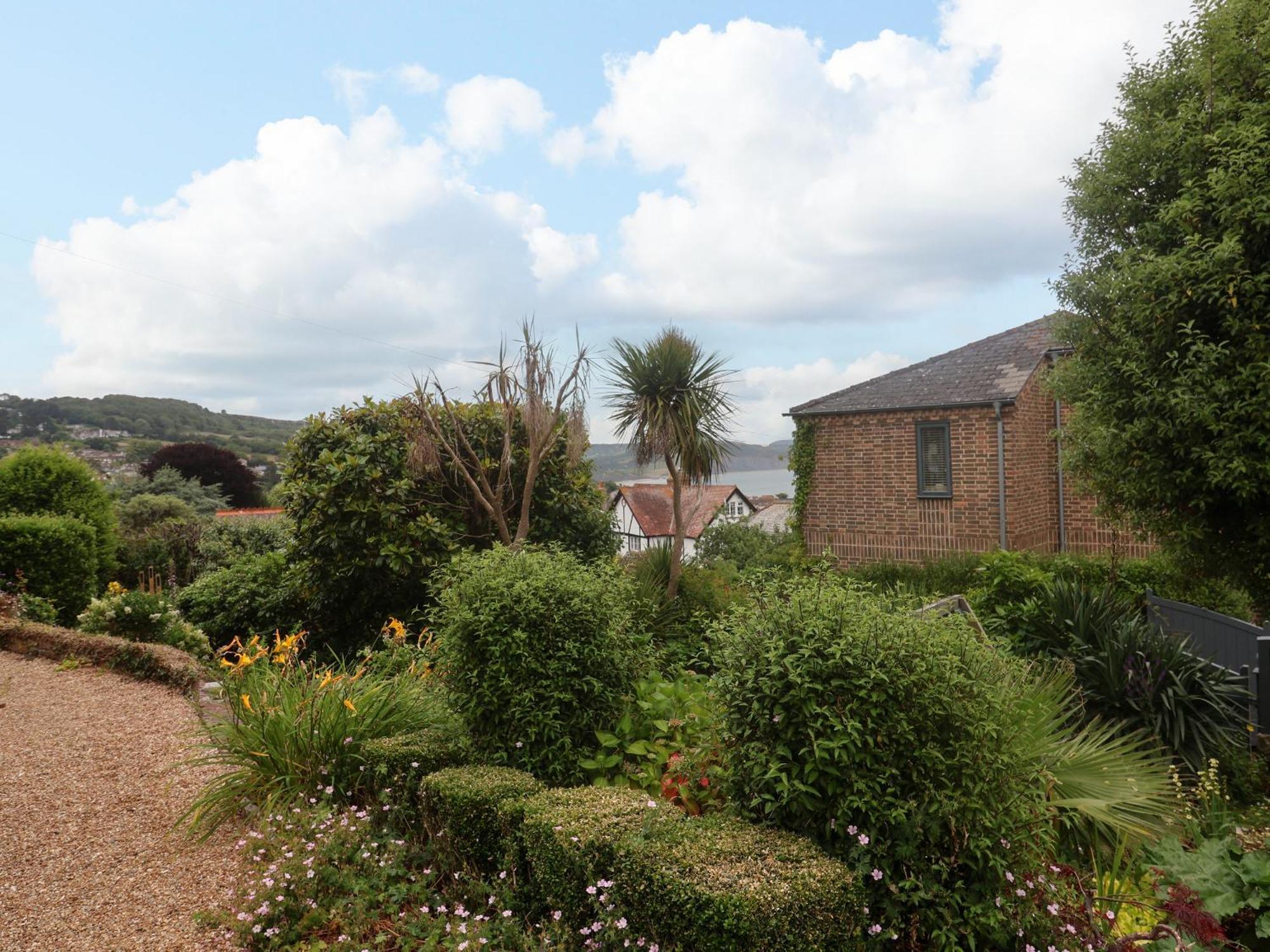 The Apartment At Queen Anne'S Lodge Lyme Regis Exterior foto